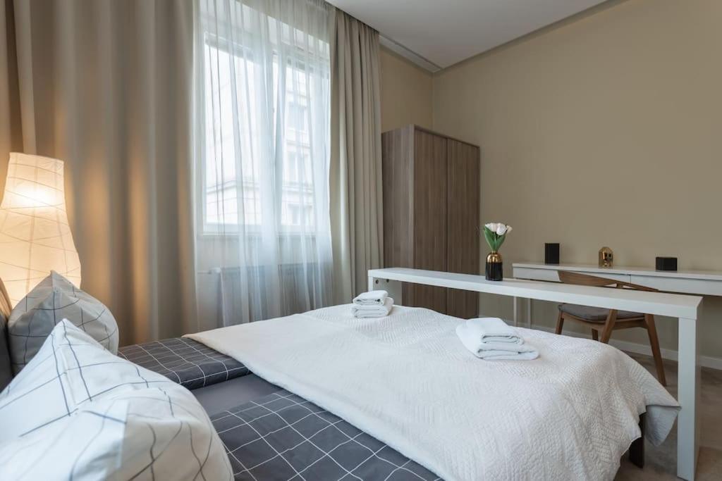 Close-Urban Chic - City Center - Studio Apartment - Plac Konstytucji Varsavia Esterno foto