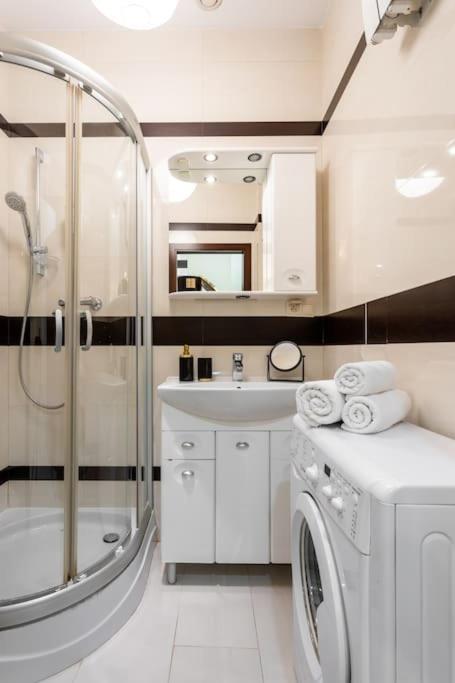 Close-Urban Chic - City Center - Studio Apartment - Plac Konstytucji Varsavia Esterno foto